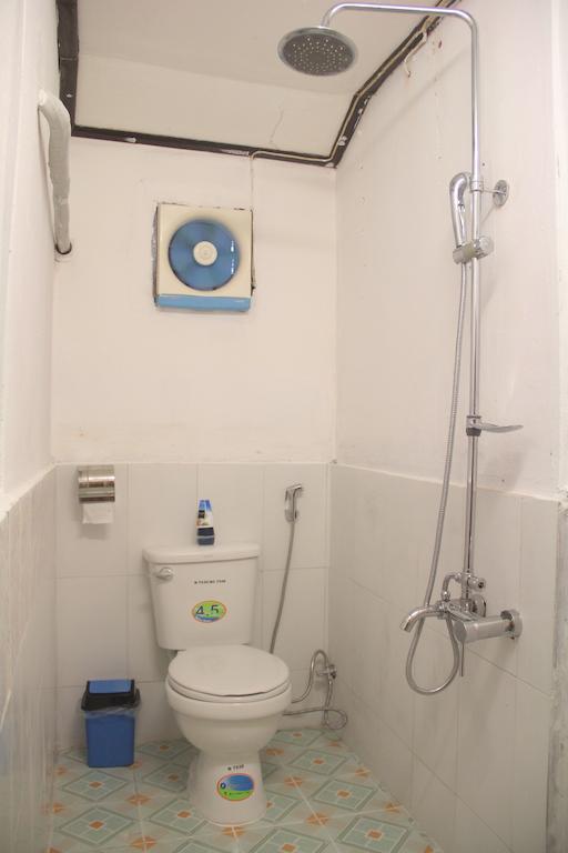 Lpq Backpackers Hostel Luang Prabang Room photo